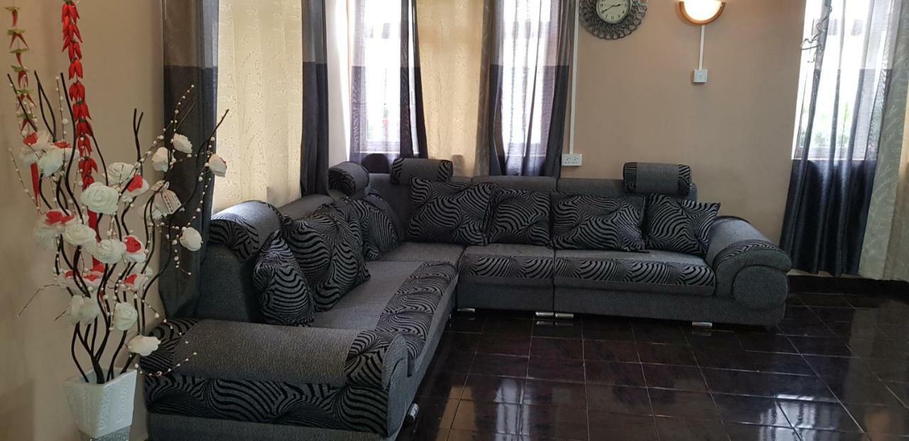La Casa Mia Guesthouse La Gaulette Εξωτερικό φωτογραφία